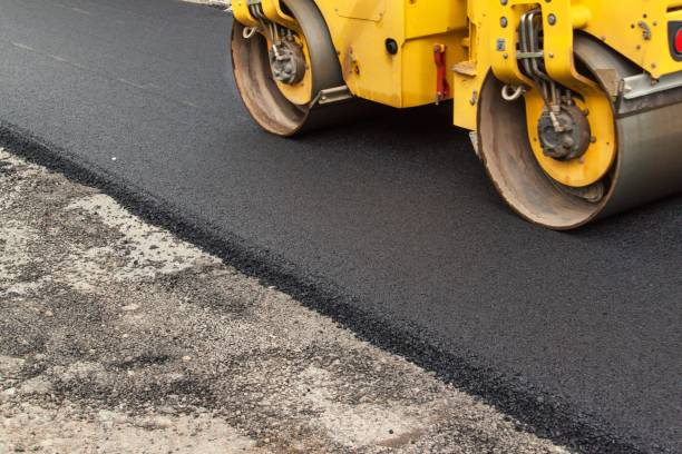 Best Professional Driveway Pavers  in Weatogue, CT