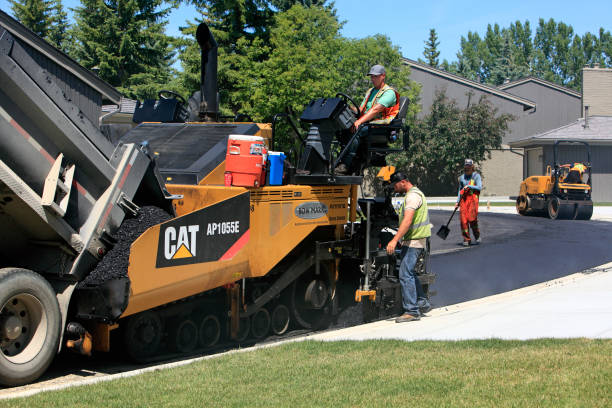 Best Local Driveway Pavers  in Weatogue, CT